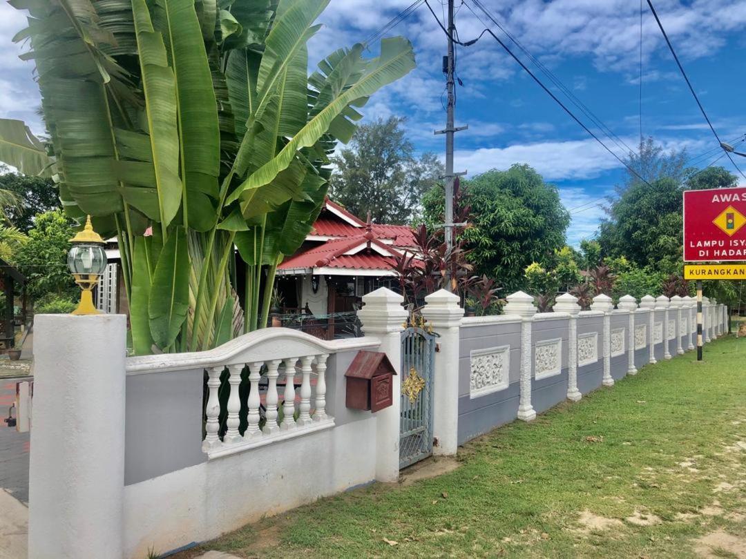 Lakse Inn Homestay Kampong Pengkalan Maras 외부 사진