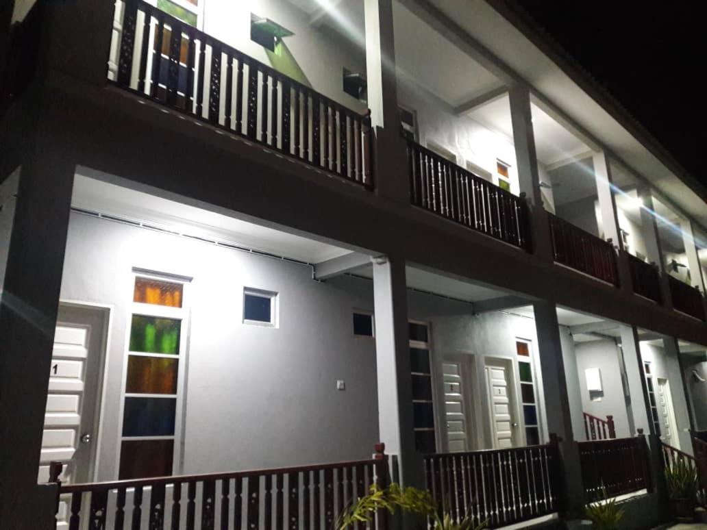 Lakse Inn Homestay Kampong Pengkalan Maras 외부 사진